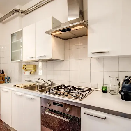 Vicino Basilica Di San Giovanni רומא