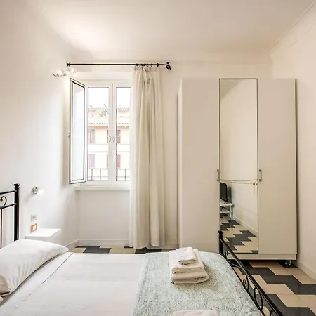 Vicino Basilica Di San Giovanni דירה *